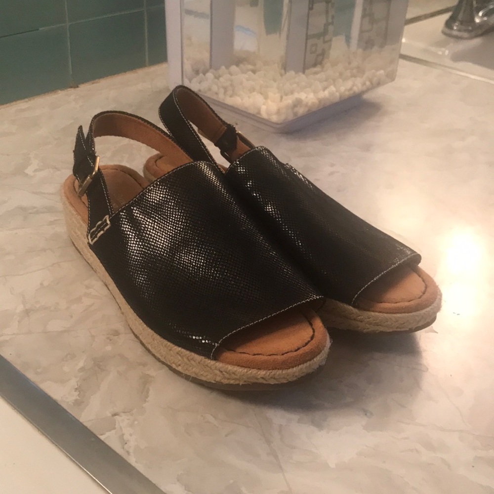 Naturalizer Praline Wedge Sandal